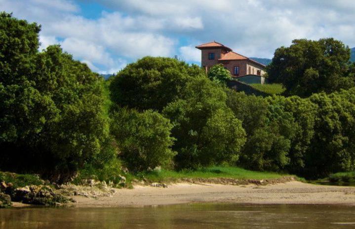 Hotel Villa Miramar Llanes Bagian luar foto