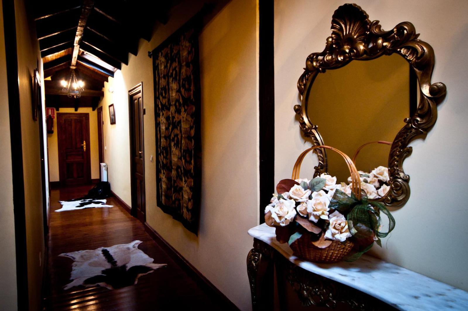Hotel Villa Miramar Llanes Bagian luar foto